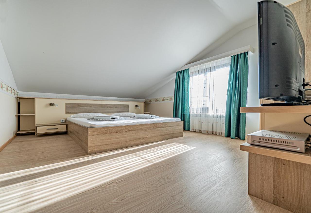 Hotel Pension Onix Vienna Airport Maria Ellend Exteriér fotografie